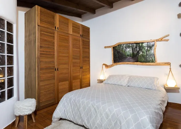 Villa Male: Oasis De Tranquilidad Con Piscina En El Corazon De Silos - Es-279-6 *